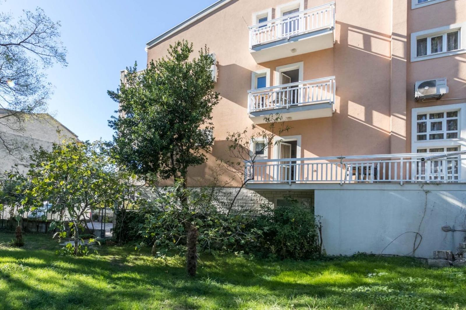 Apartments Dino Kaštela Exteriér fotografie
