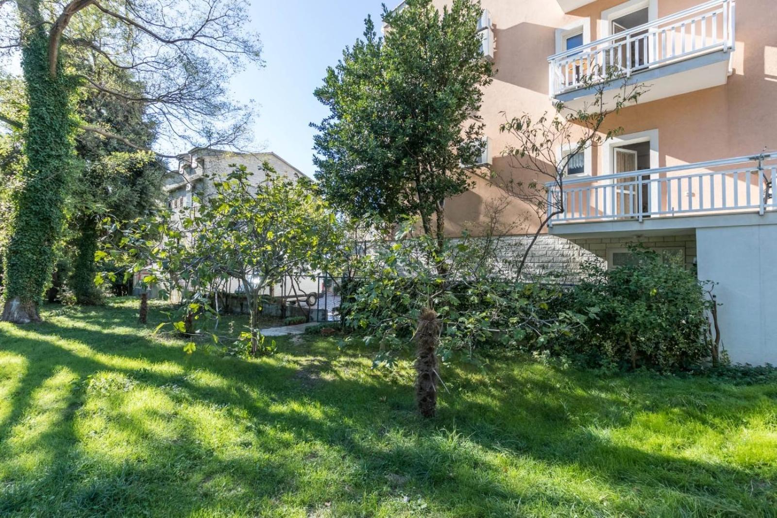 Apartments Dino Kaštela Exteriér fotografie